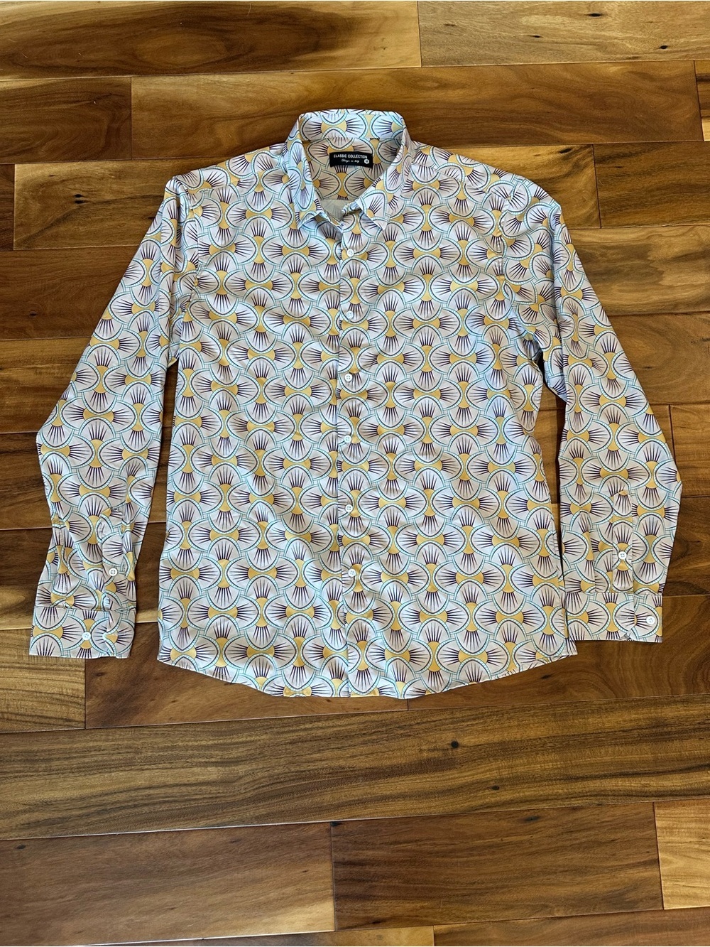 Classic COLLECTION Button-Down Shirt size Medium